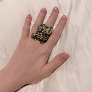 Bronze/gold stretch owl ring